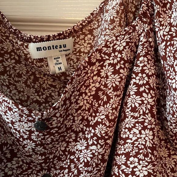 Monteau Crop/Off the Shoulder Shirt - Picture 2 of 3